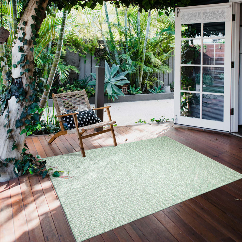 Tapis intérieur / extérieur bleu Araminta, Rectangle 5 pi 3 po x 7 pi 3 po