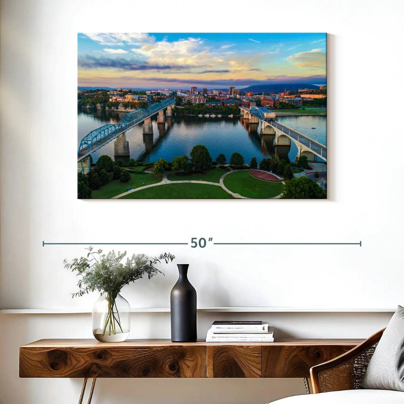 Chattanooga Wendt Skyline, 26" H x 39" W