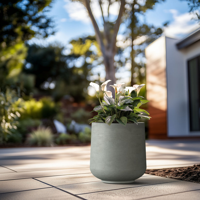 Grand pot à fleurs Brenno, H 17,32 po x l 16,54 po x P 16,54 po, Gris sauge