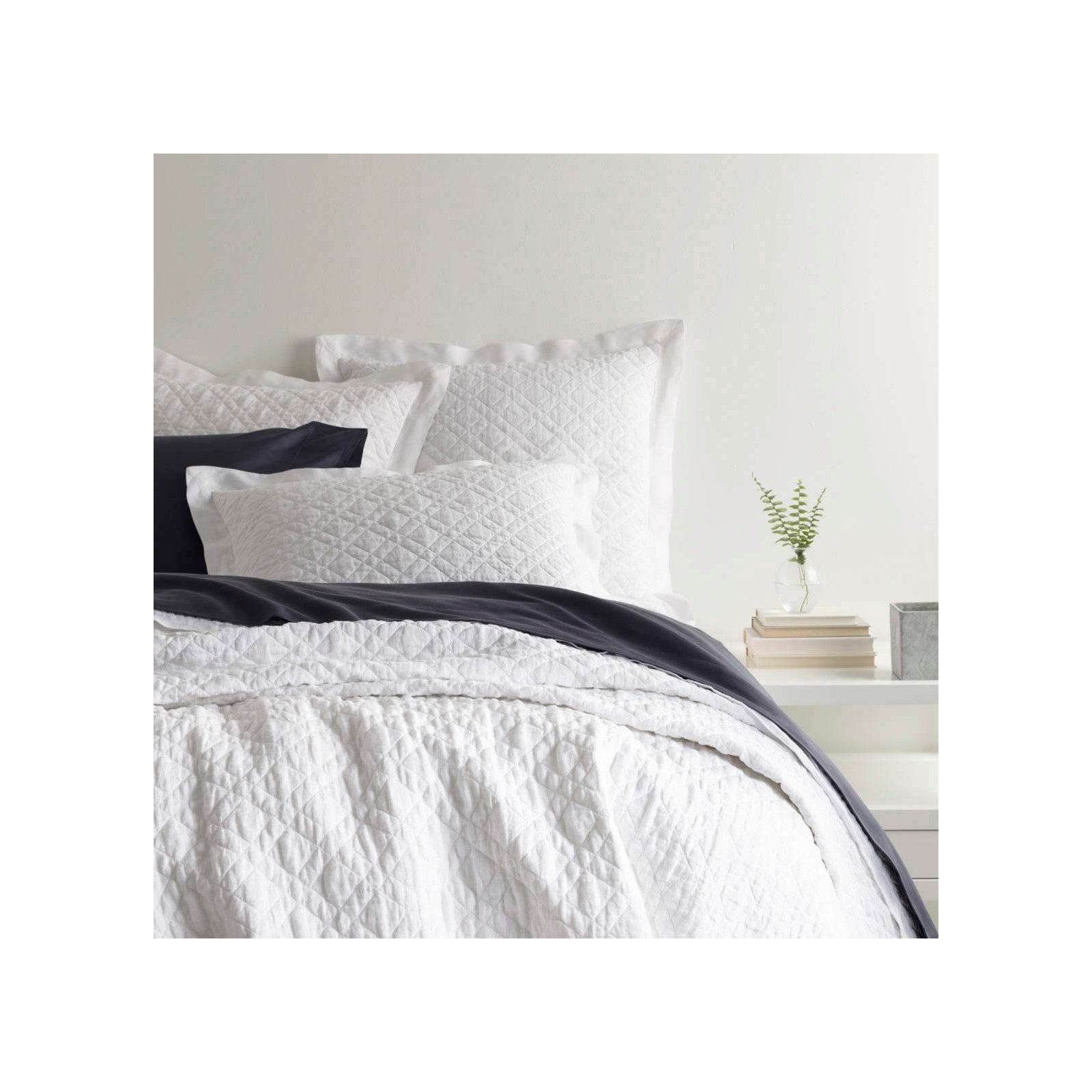 Washed Linen Quilt, Full/Queen Quilt, White