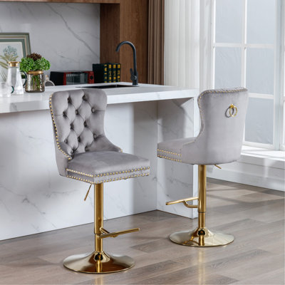 Tabourets de bar pivotants en velours épais dorés d'une hauteur de siège réglable de 25 à 33 pouces, tabourets de bar rembourrés modernes avec dossier capitonné confortable pour un pub à domicile et un îlot de cuisine (gris, ensemble de 2)