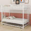 Lit superposé en métal avec couchette simple au-dessus d'un lit simple avec échelles et rails de sécurité-656933350