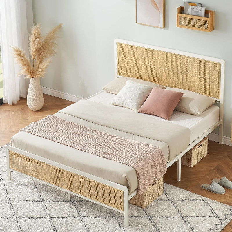 Structure de lit plateforme en rotin grand style bohémien, Grand lit
