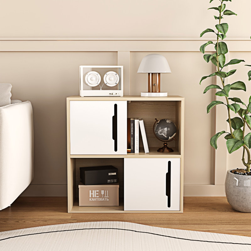Armoire de rangement en bois avec portes coulissantes