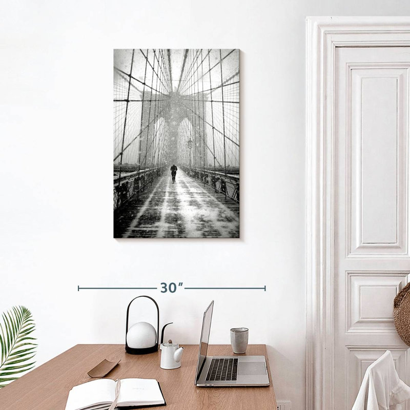 Aime, marcheur de New York à Blizzard - pont de Brooklyn, H 30 po x l 20 po