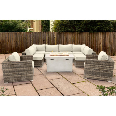 Ensemble de conversation pour 6 personnes avec foyer et coussins Sunbrella Lsi