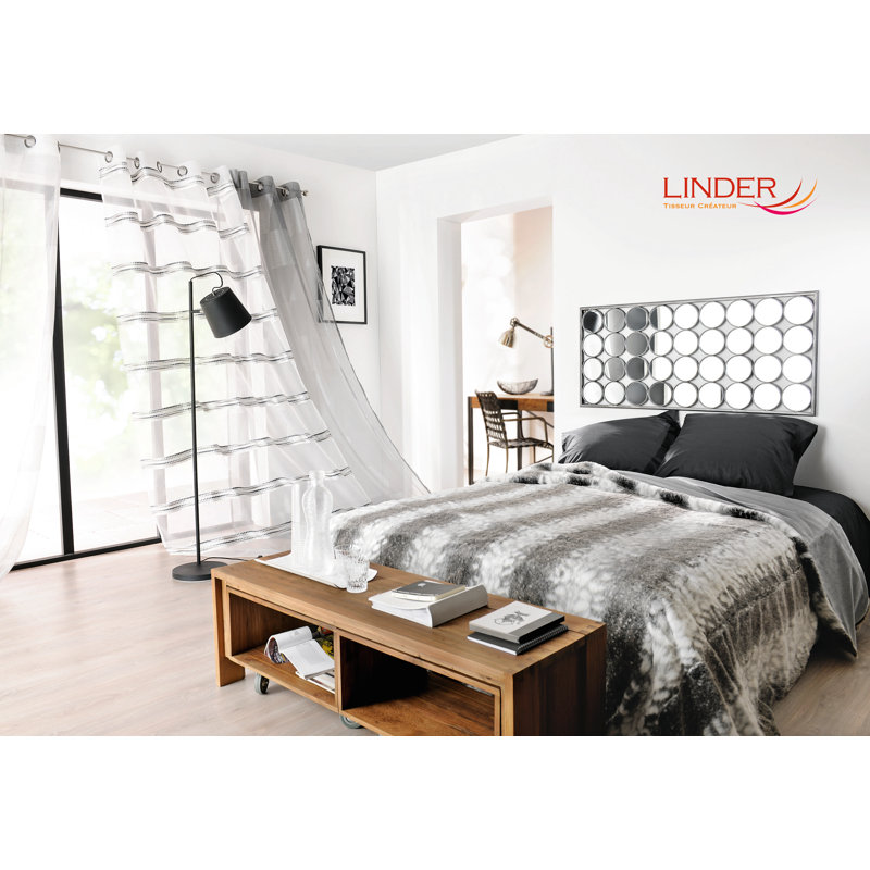 Linder Throw, 260 x 250cm 