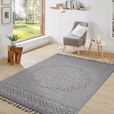4' X 6' Medallion Indoor / Outdoor Area Rug