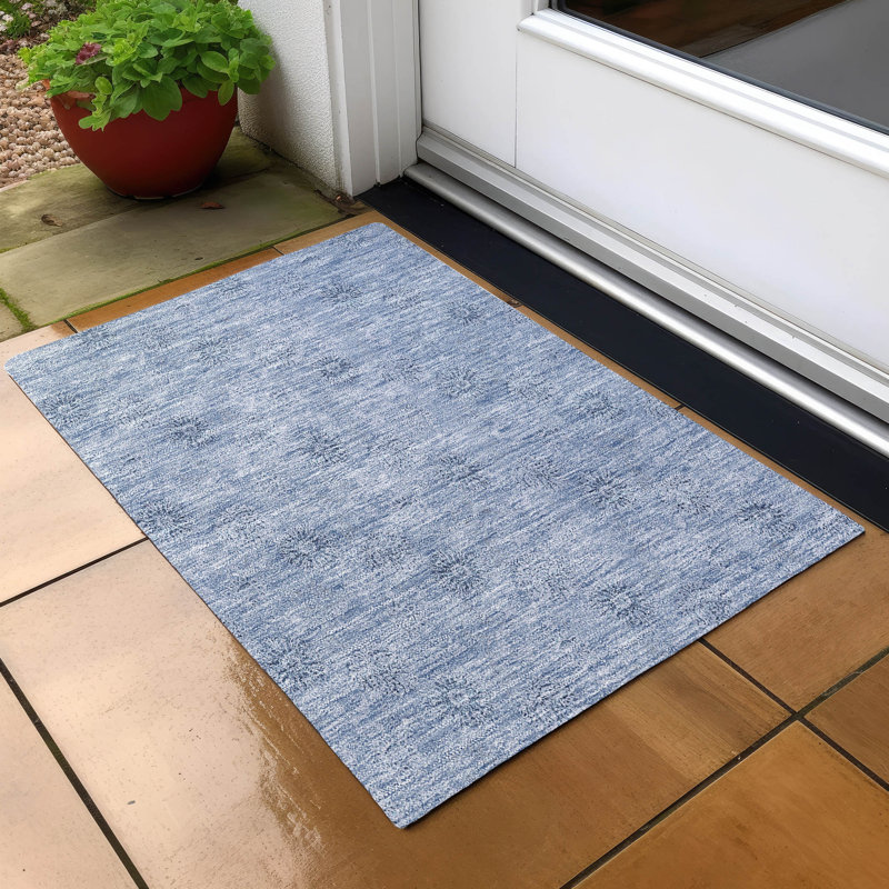 Leis Floral Indoor Rug, Rectangle 1'8" x 2'6"