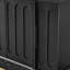 Armoire Mid-Century moderne cannelée avec tablettes réglables et base robuste-129460556