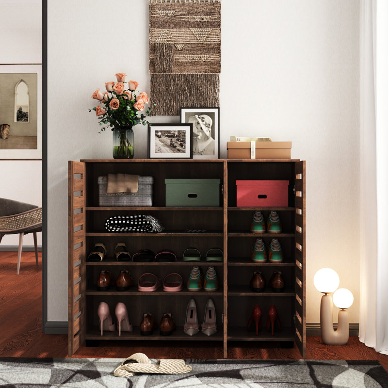 Rangement pour chaussures avec tablettes réglables et portes à persiennes élégantes, Noyer
