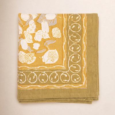 Bryssa Floral Table Runner