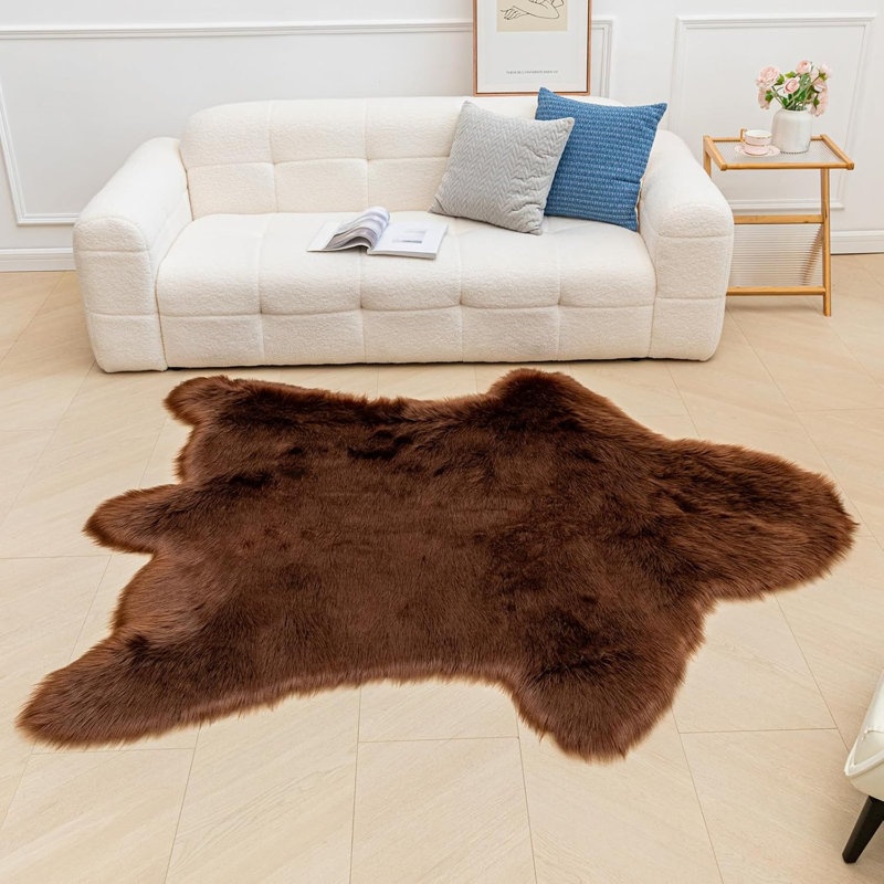 Tapis en peau de vache brune avec motif animalier 5,1 x 6,1 pieds