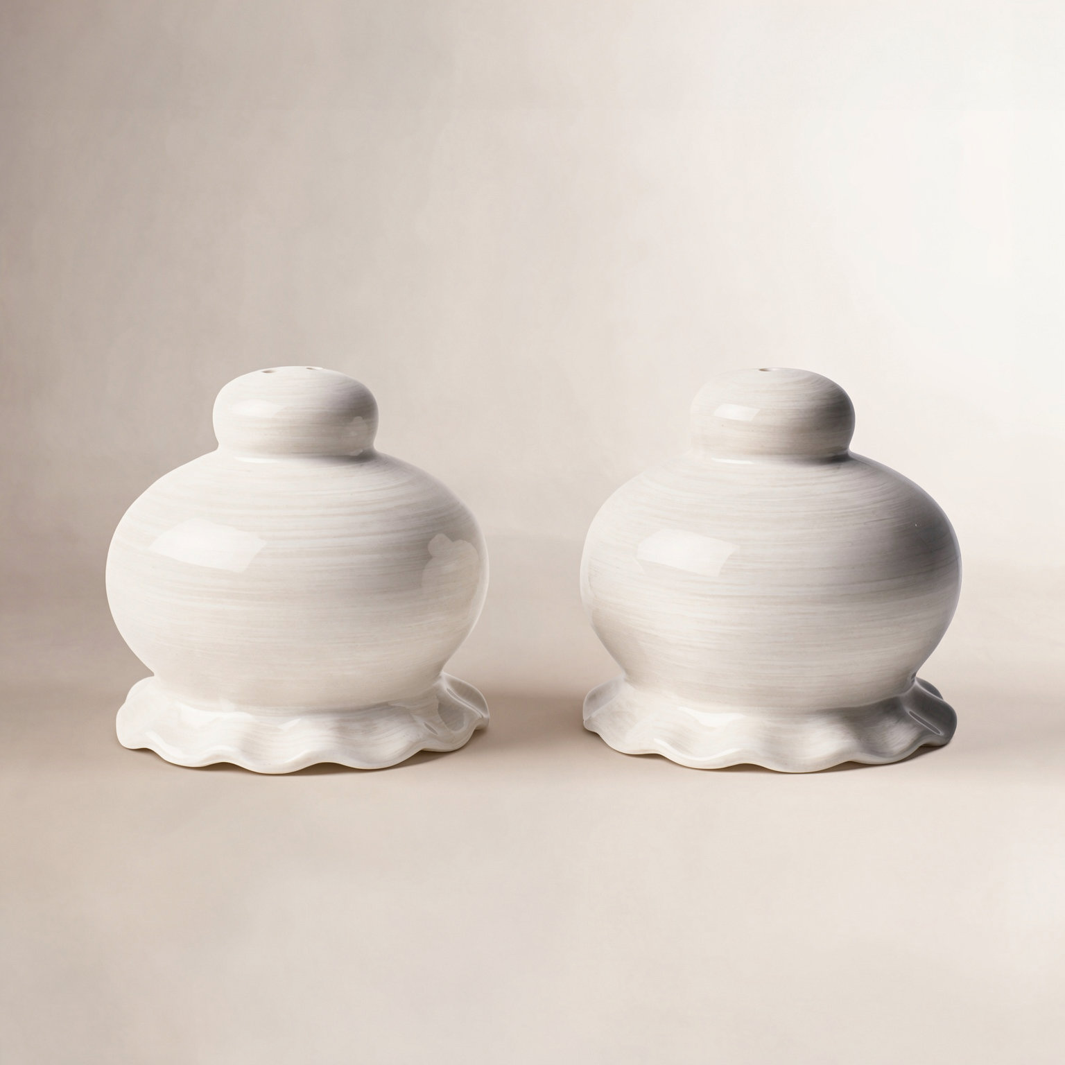 Ruffle Ceramic Salt and Pepper Shaker Set
