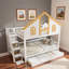 Lit superposé en bois avec escalier de rangement, lit gigogne, toit de maison et porte de fenêtre-283627072