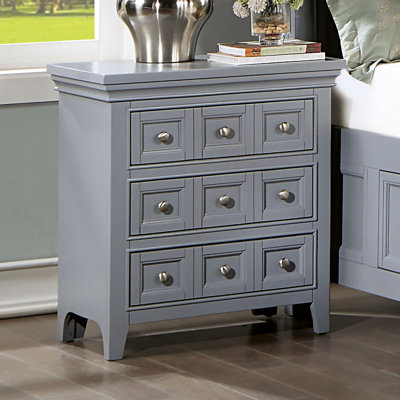 Transitional Style Solid Wood Nightstand With 3 Drawers And Round Knobs, Perfect For Elegant Bedroom Storage