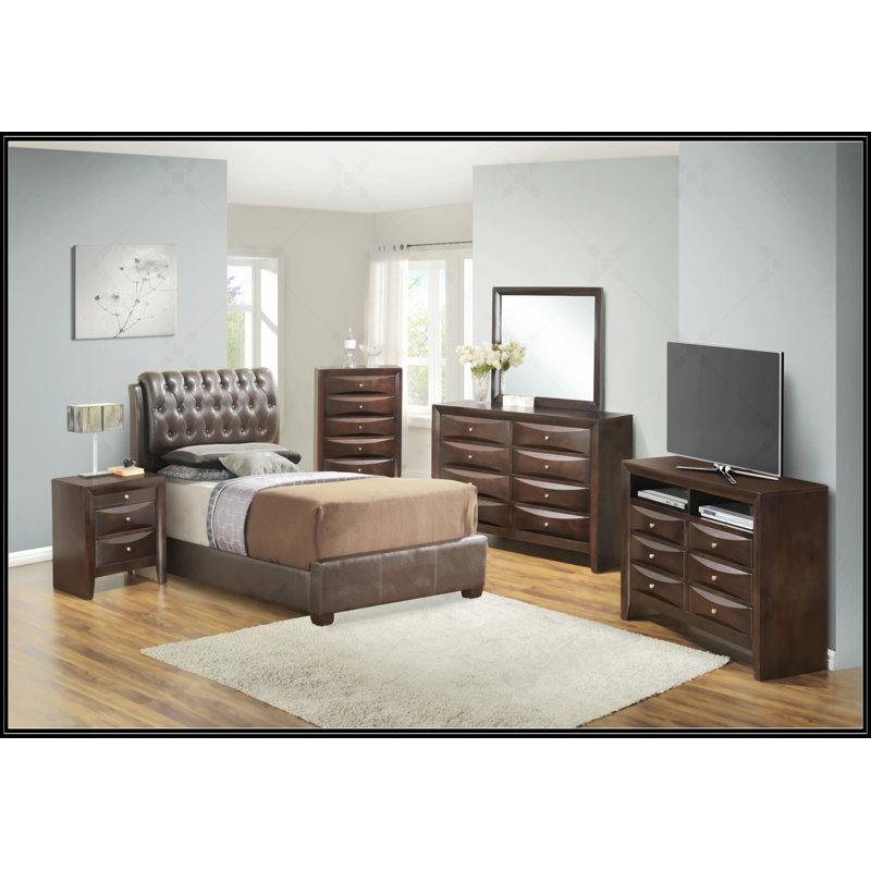 Twin Bed, Twin