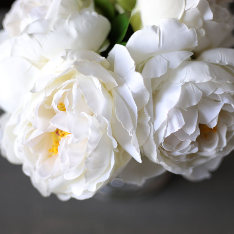 Arrangement floral pivoine dans un vase Blush Real Touch, Blanc