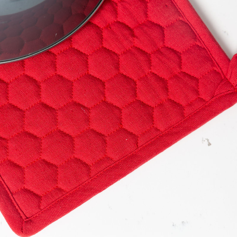 FabStyles Cotton Potholder Set, Red