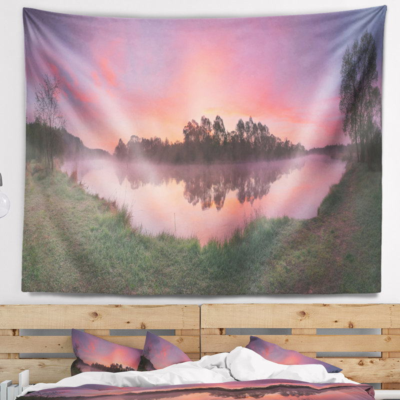 Paysage tapissier mauve avec vue sur le lac, H 68 po x l 80 po