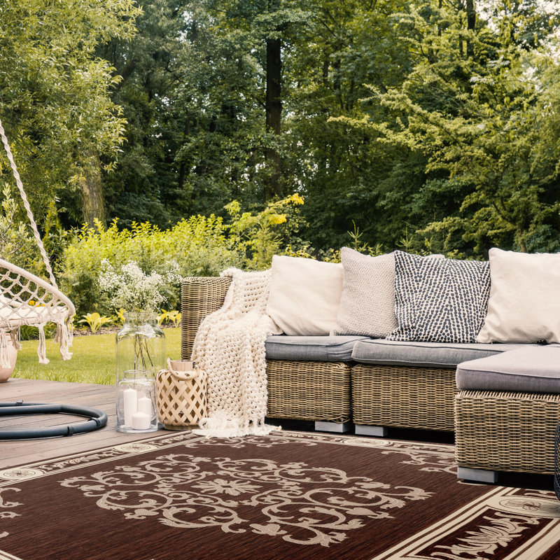 Pinederosa Performance Oriental Indoor/Outdoor Area Rug, Rectangle 5'3" x 7'7"
