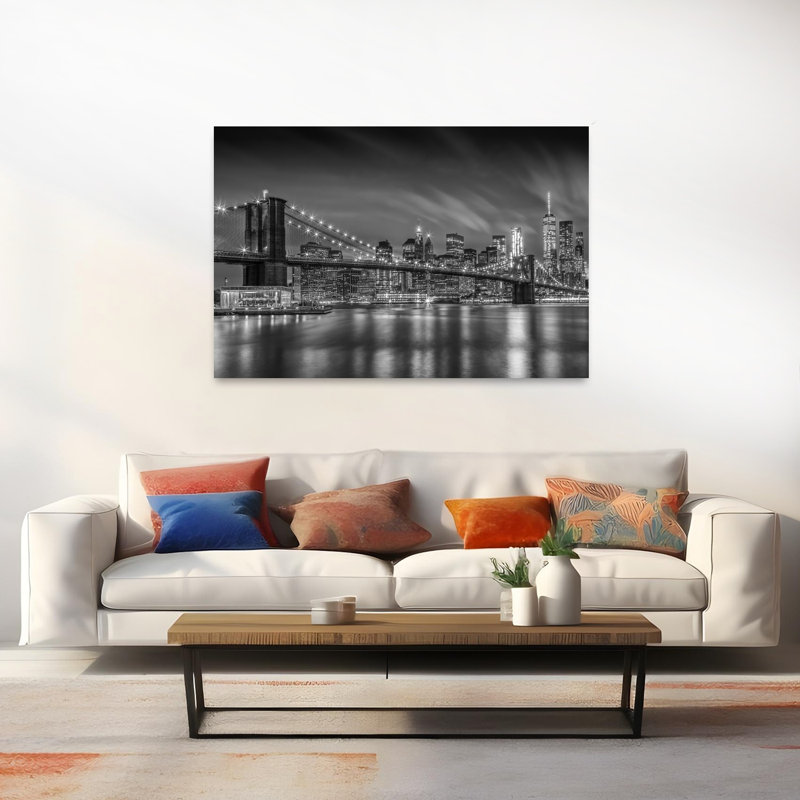 Affiche murale représentant le pont de Brooklyn la nuit, une architecture abstraite moderne et une vue nocturne du pont.