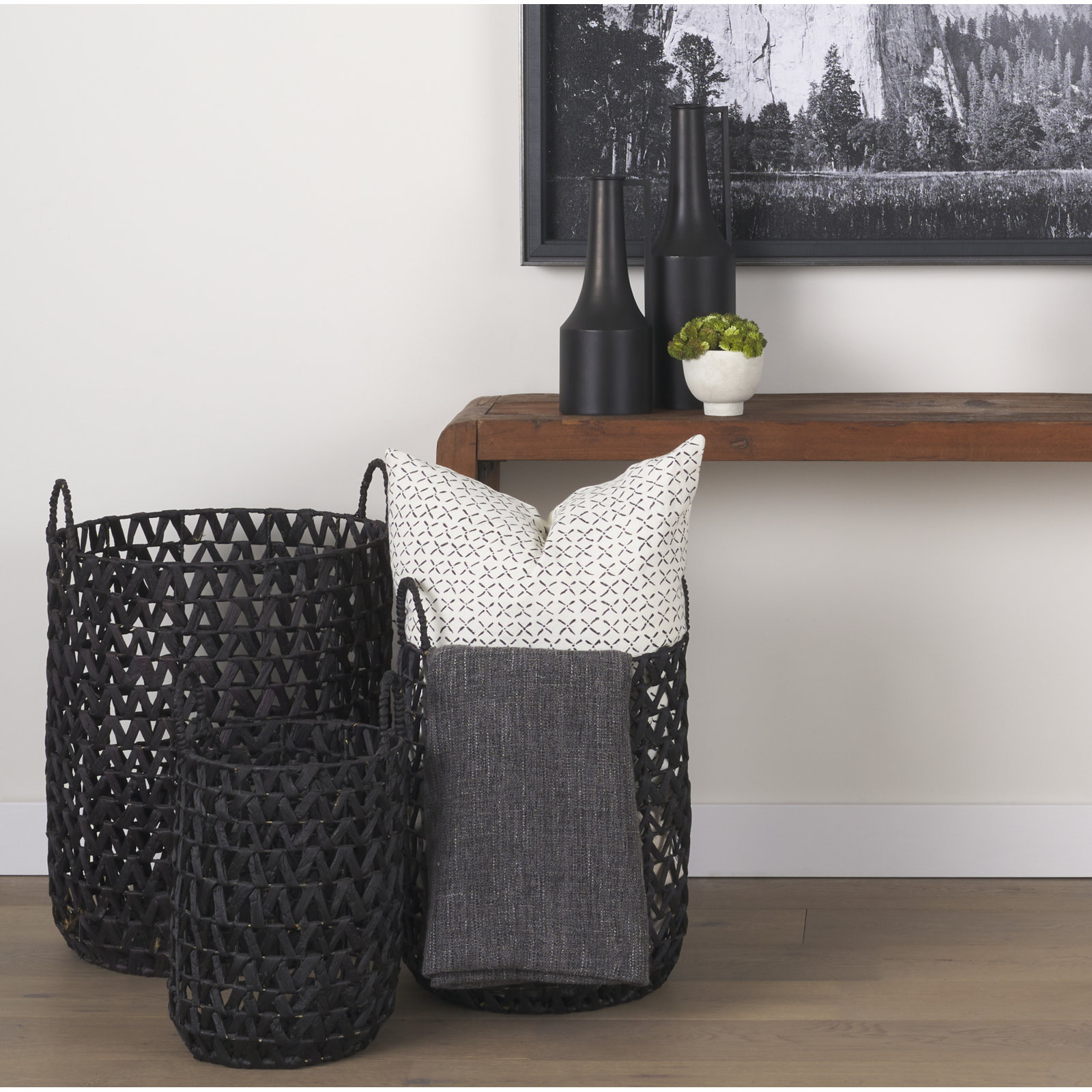 Agra Handmade Seagrass Decorative Basket