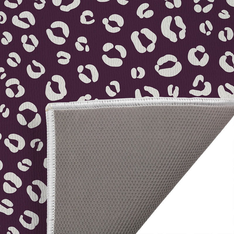 Tapis de toilette rectangulaire absorbant et antidérapant Leopard Play, 24" W x 17" L, Ivory, Charcoal