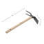 Outil de jardin Hoe - Houe de jardin à double face en acier au carbone 18 po et cultivateur à 2 dents - Outil de jardinage polyvalent, de semis, de plantation et de sarclage - Outils de jardinage à la main par Kings County Tools
