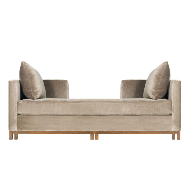 Leo Settee