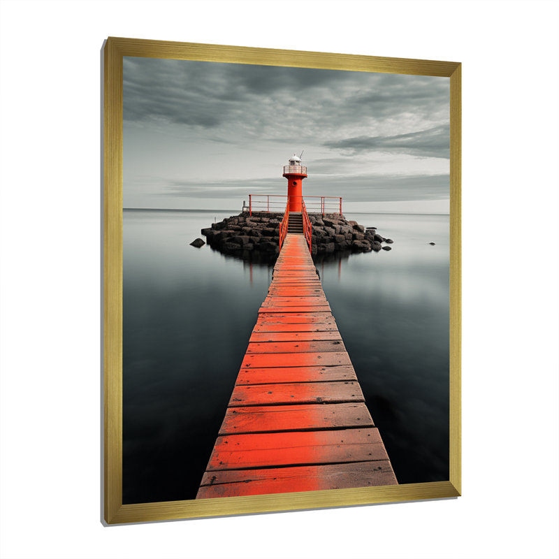 Ravenstein Coastal Pier Reflections II, Encadrement doré, H 40 po x l 30 po x P 1,5 po