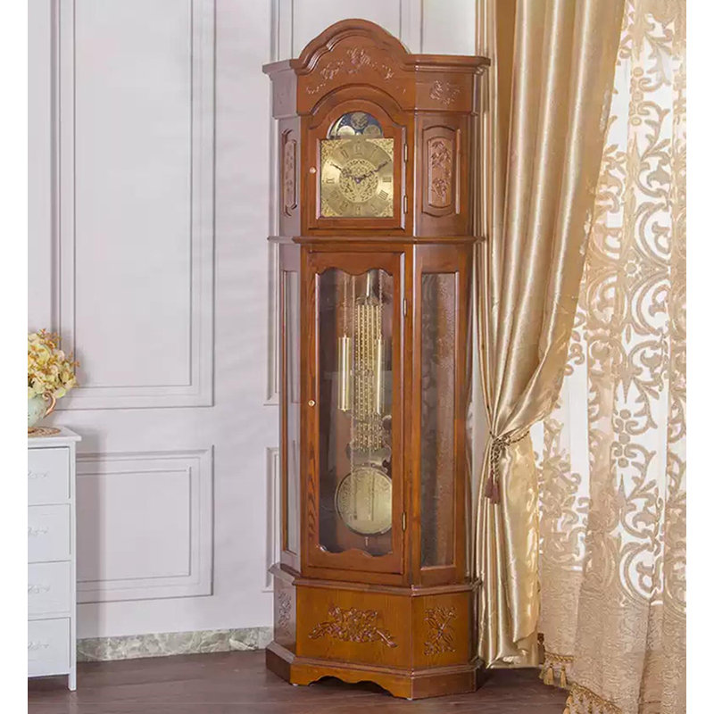 Horloge de sol en noyer exquis