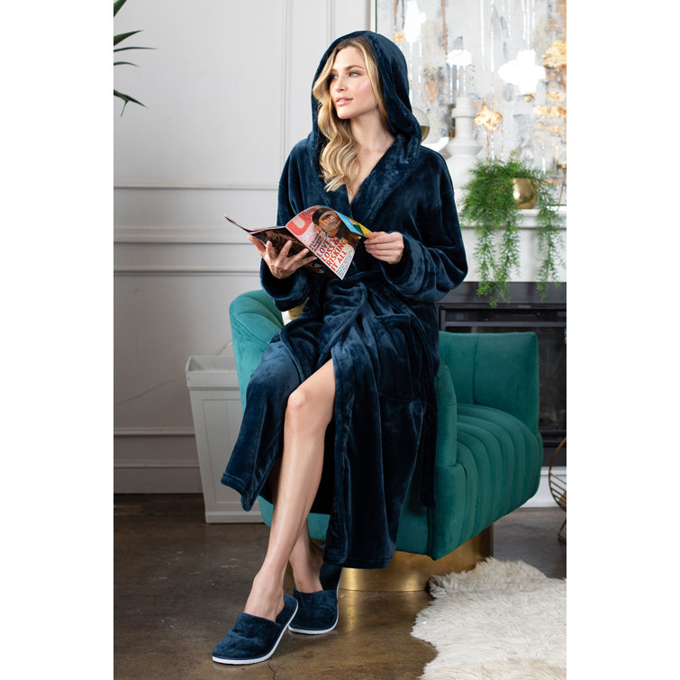 SKIMS on X: SKIMS Velour Robe - available now in 4 colors and in