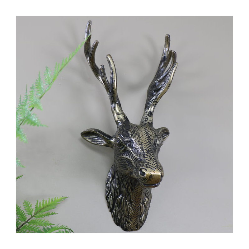 Wall Decor on Metal, Gold