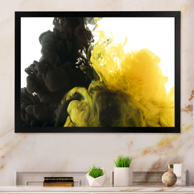«Black and Yellow Ink Clouds», reproduction sur toile flottante