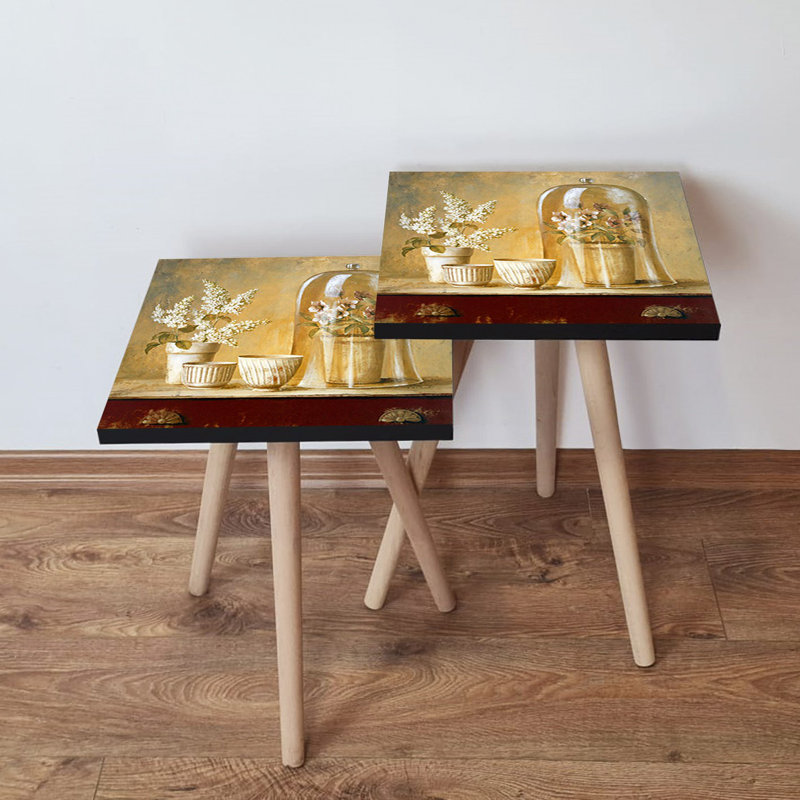 Tables gigognes élégantes (2 pièces), style Renaissance, crème, rouge, beige et brun | 100% panneau de fibres à densité moyenne avec pieds en bois de hêtre | Plus grande table: 13,8 po x 18,5 po x 13,8 po, plus petite table: 13,8 po x 16,5 po x 13,8 po | Parfait pour les salons élégants