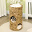 Arbre à chat avec trois cachettes et quatre lits - Structure en jacinthe d'eau tressée à la main, lit surélevé multicouche pour chatons, niche gain de place et coussins modernes et confortables pour un repos douillet