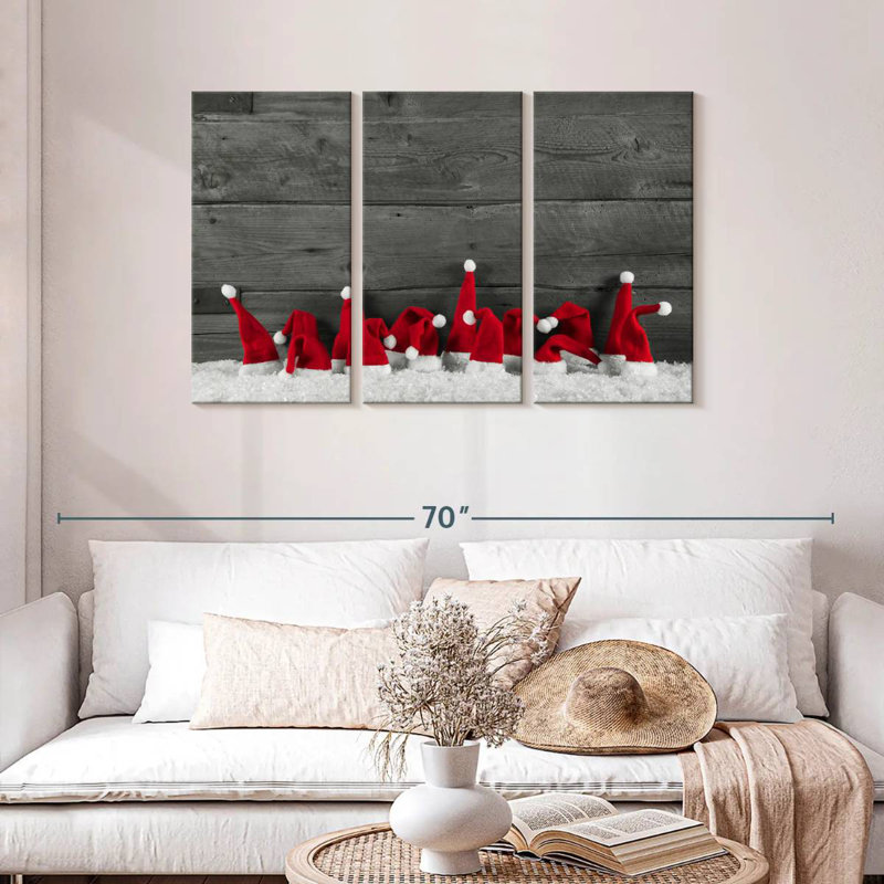 Chapeaux rouges du père Noël, H 28 po x l 45 po
