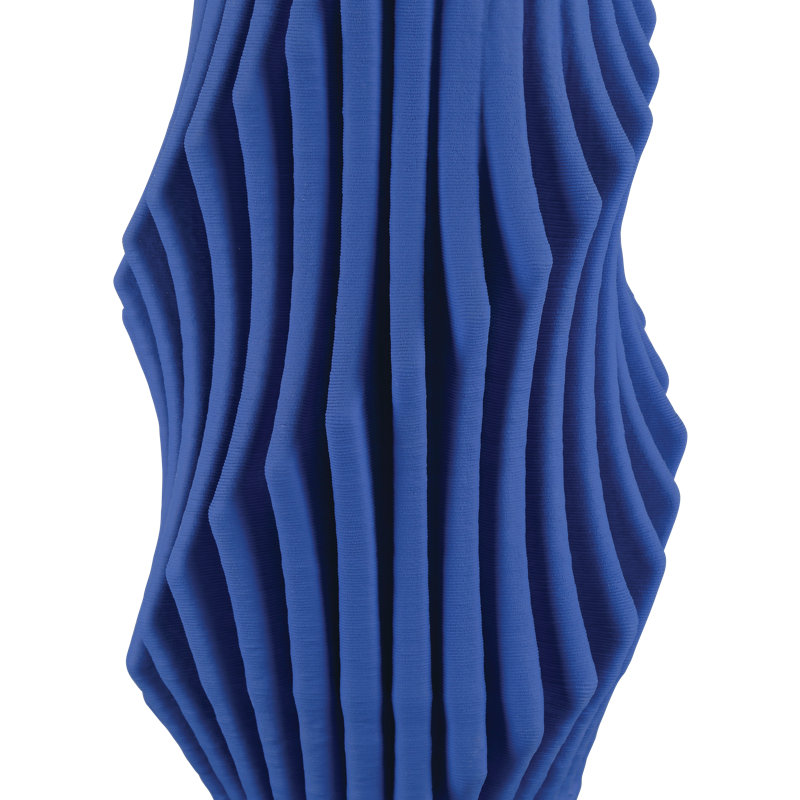 Vase moyen à plis bleus, H 16,75 po x l 8,25 po x P 8,25 po