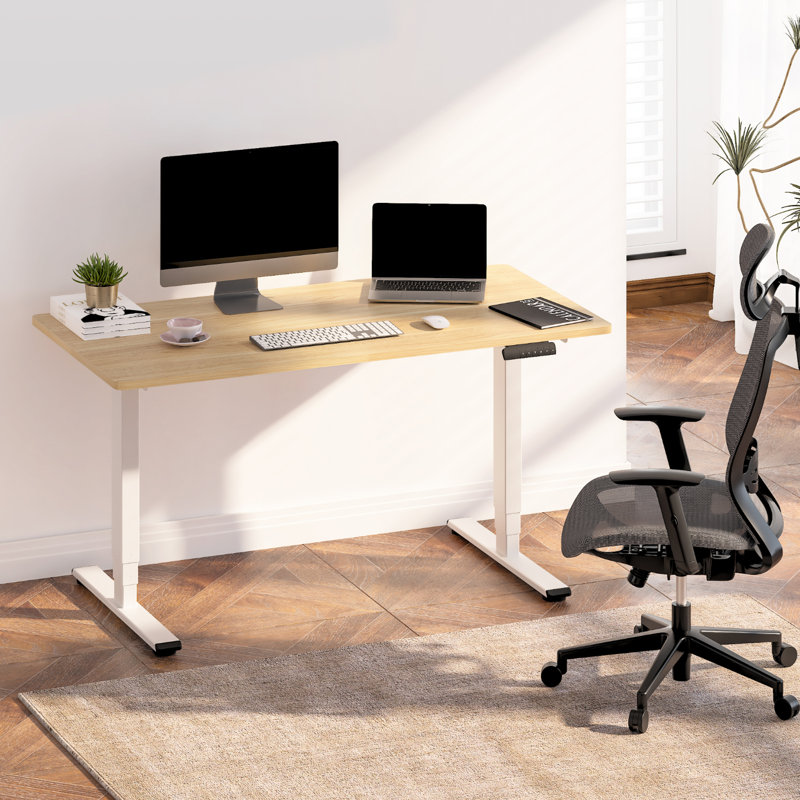 Bureau debout électrique à 3 étages à deux moteurs, 48.8" H x 48" W x 30" D, Érable / Blanc