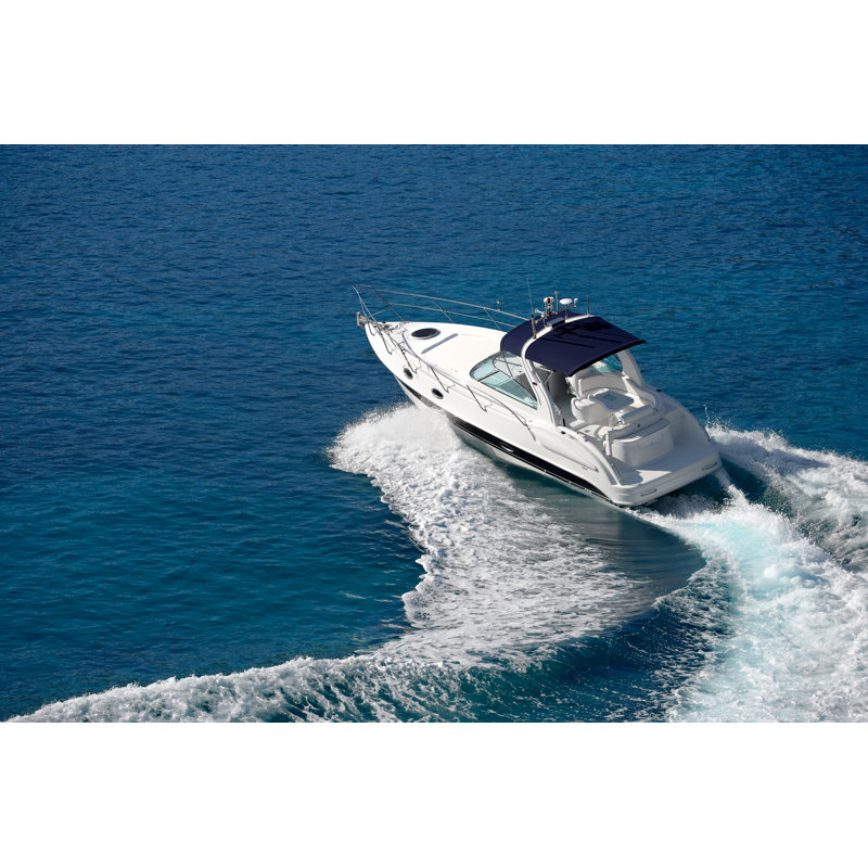 Bateau à moteur blanc par Hdagli, H 8 po x l 12 po