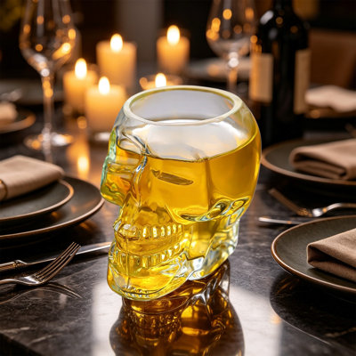 Décoration d'Halloween : verres à whisky en forme de crâne, 4 tailles différentes, à base épaisse, style squelette, parfaits pour décorer un bar ou comme cadeau pour homme.