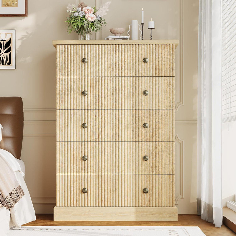 Grande commode verticale à 5 tiroirs, commode en bois cannelée pour le rangement des vêtements dans les chambres et les petits espaces