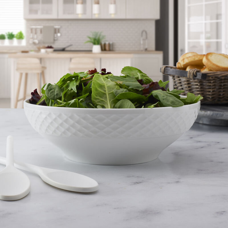 Mikasa Trellis 9in. Lightweight Chip-Resistant Bone China Serving Bowl