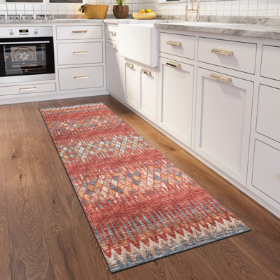 Tapis à chevrons tissé à la machine en rouge
