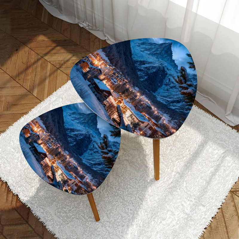 Ensemble de 2 tables basses gigognes triangulaires avec vue sur la ville Zermatt