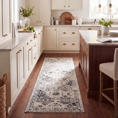 Newhouse Oriental Silver/Gray Area Rug