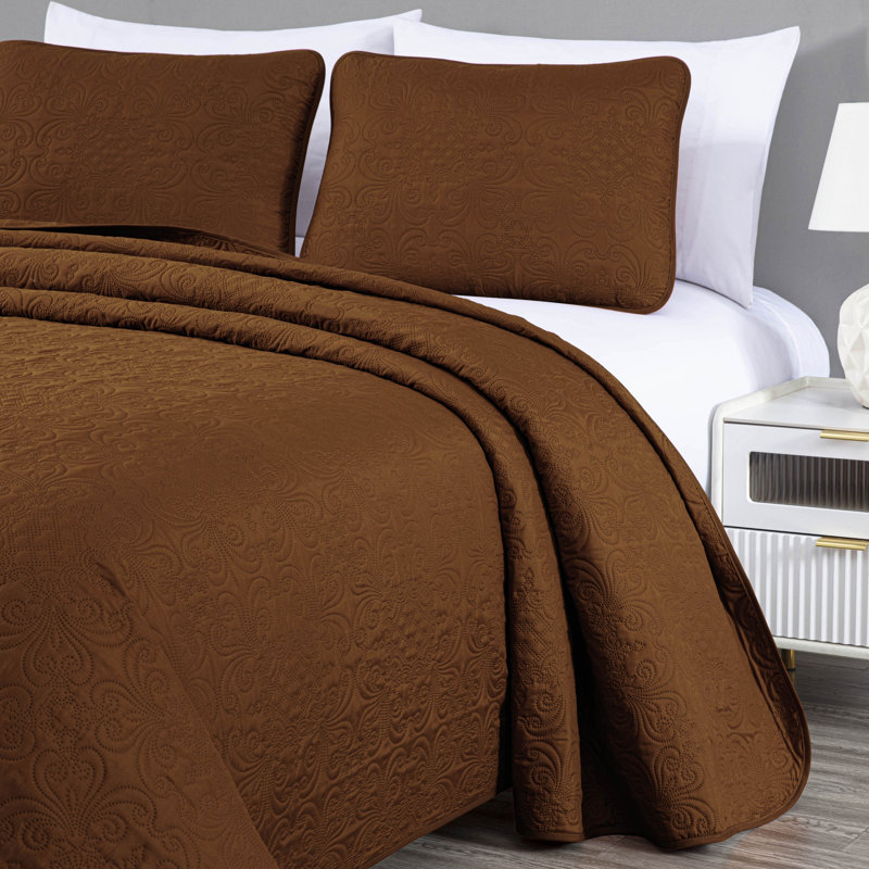 Luca 3-Piece Lightweight Microfiber Oversized Bedspread Set, King Coverlet/Bedspread + 2 King Shams, Umber