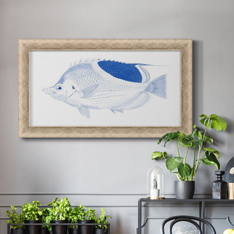 «Blue and White Tropical Fish I», toile encadrée de qualité supérieure - prête à être accrochée
