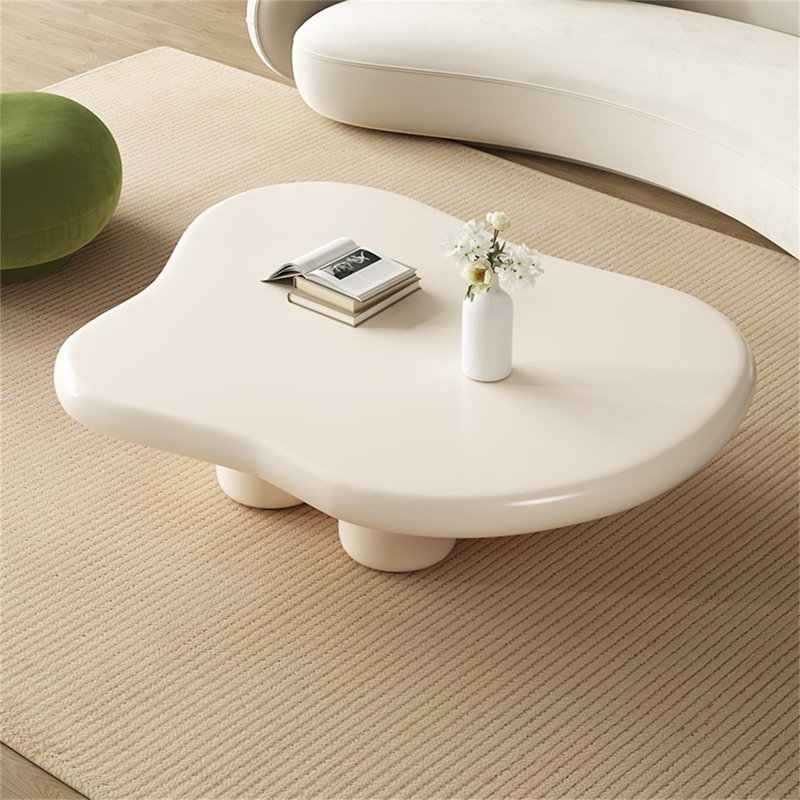 Table basse moderne en forme de nuage de forme irrégulière crème - Table basse minimaliste de style Wabi-Sabi pour petits salons